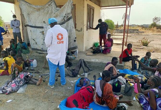650,000 refugees in South Sudan could lose food aid within weeks due to funding squeeze, say UN agencies