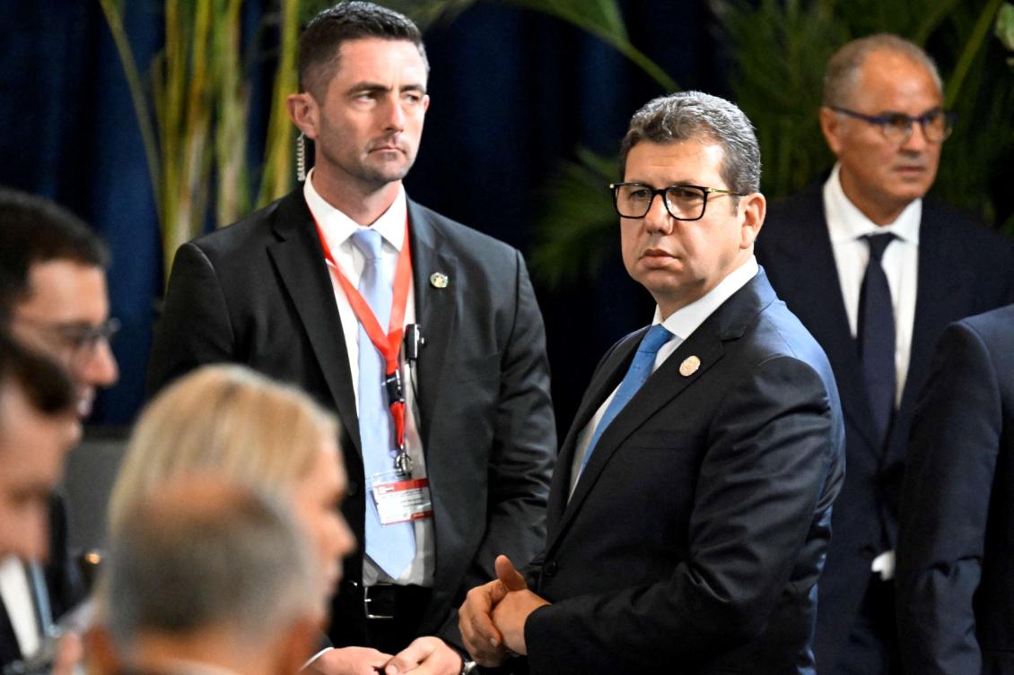 Egypt’s intelligence head Hassan Rashad (2nd R) pictured, met with a Hamas delegation on Sunday. (FILE/AFP)