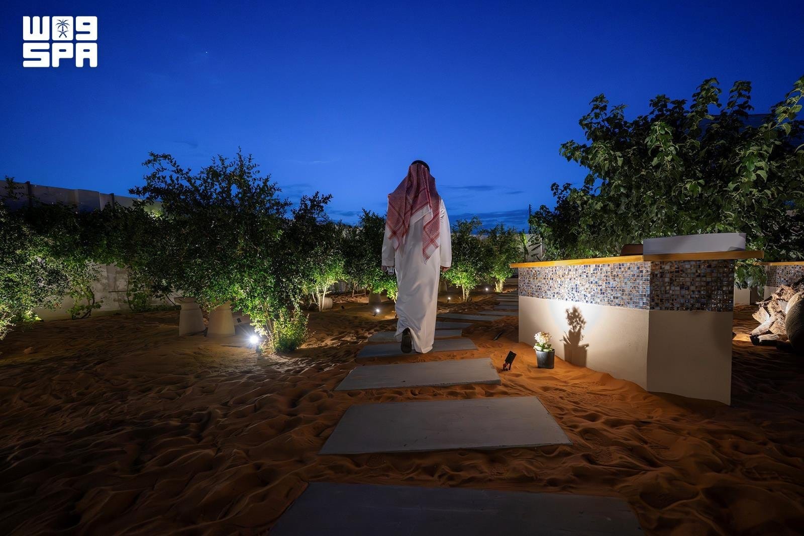 The highlands of Taif rank among Saudi Arabia’s most prominent natural tourist destinations, where unique mountain geography and a temperate climate combine to create an ideal environment for growing the finest fruits and seasonal flowers. (SPA)
