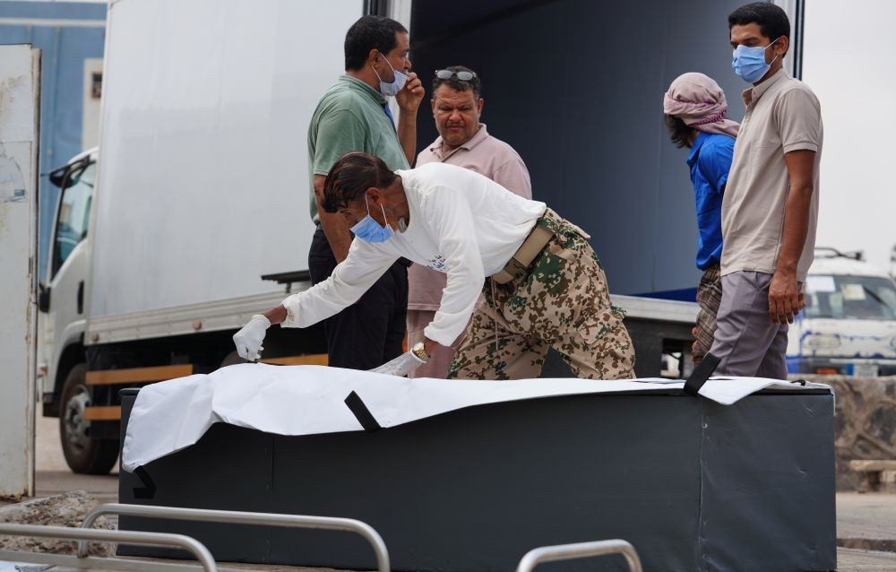 Houthis strike Mokha as militia suffers mounting battlefield losses