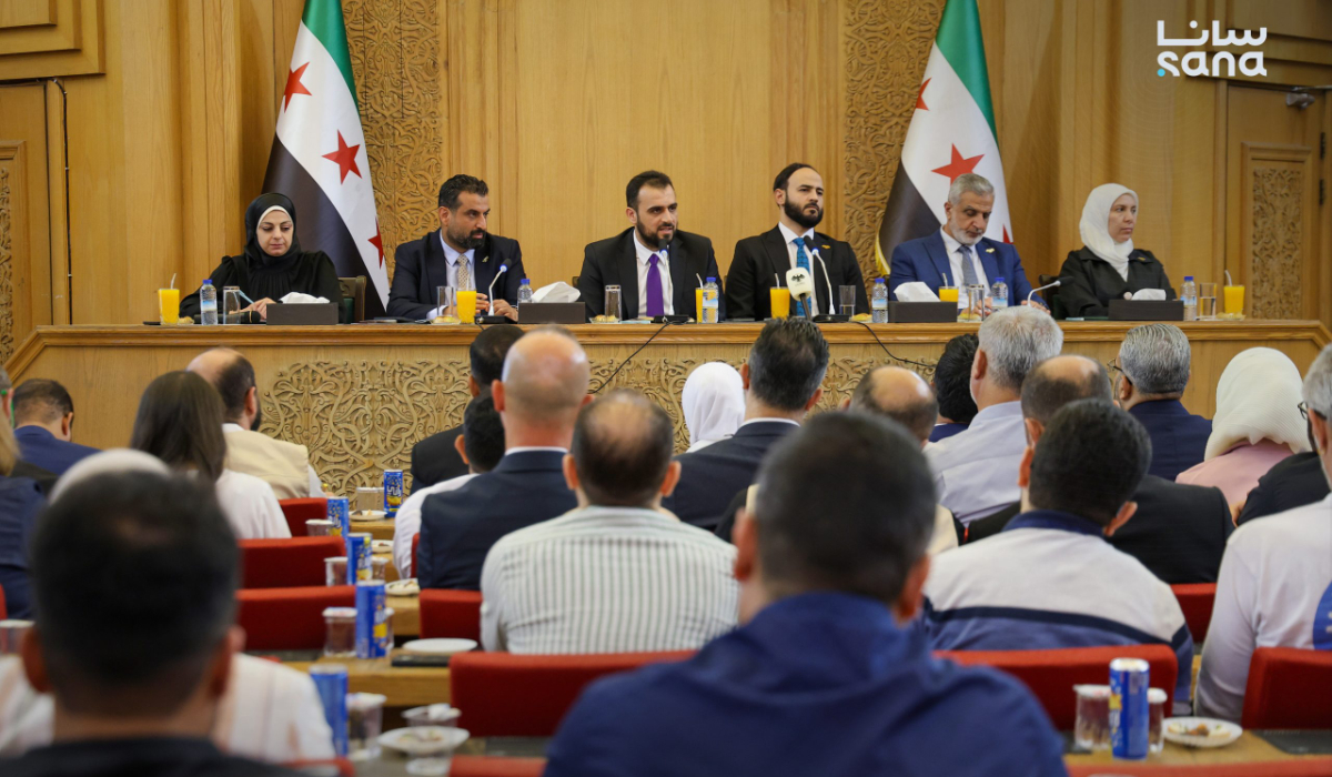 Kadish said work was underway to launch a central digital platform, developed with national and local expertise, to manage procedures for submitting and approving projects. (SANA)