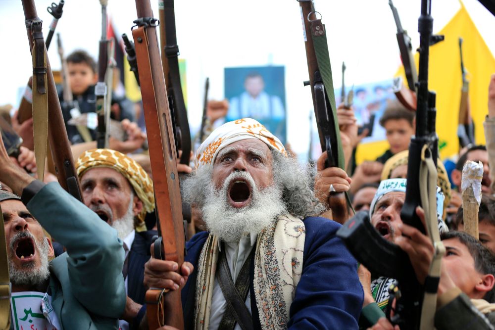 Heavy fighting erupts in Taiz as Yemen leader vows ‘painful strikes’ on Houthis