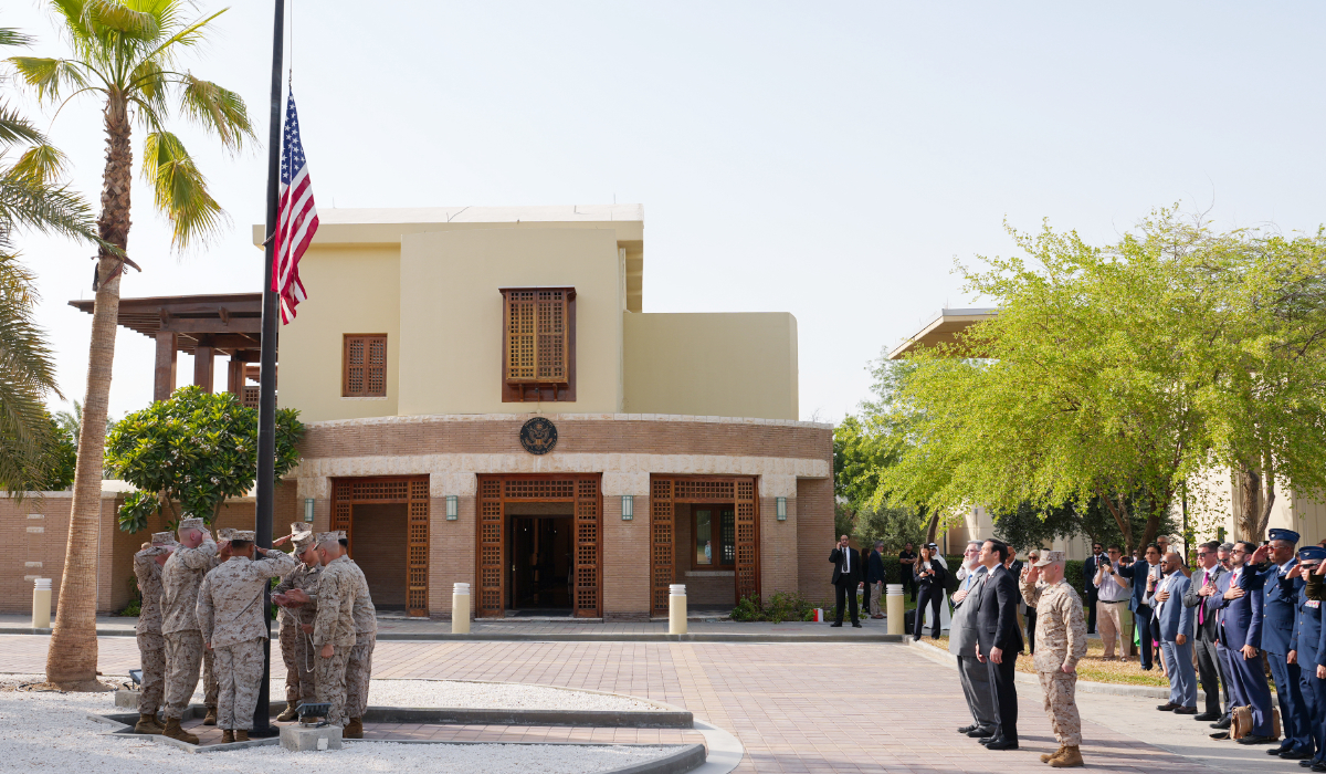 US diplomats, family members slowly begin to return to Mideast embassies