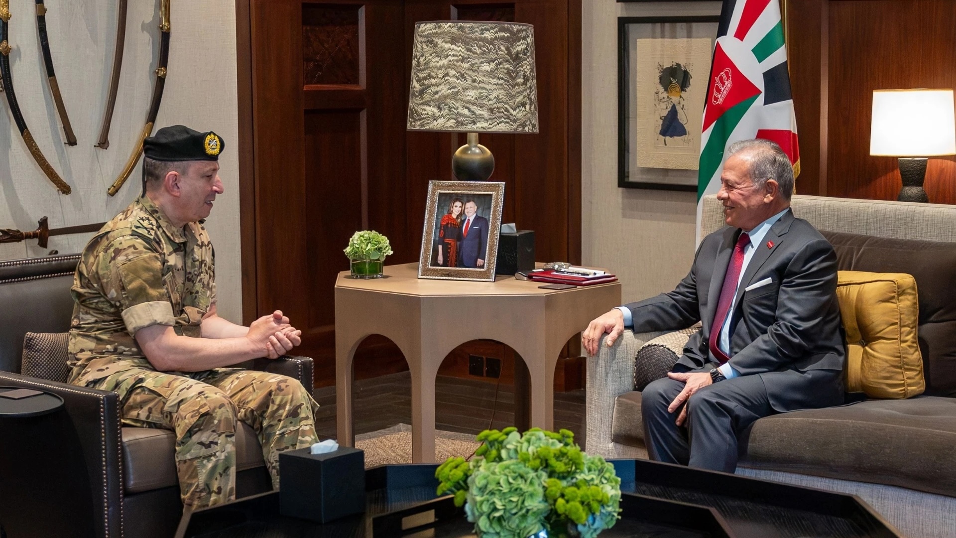 Jordanian king, Lebanese army chief discuss regional developments