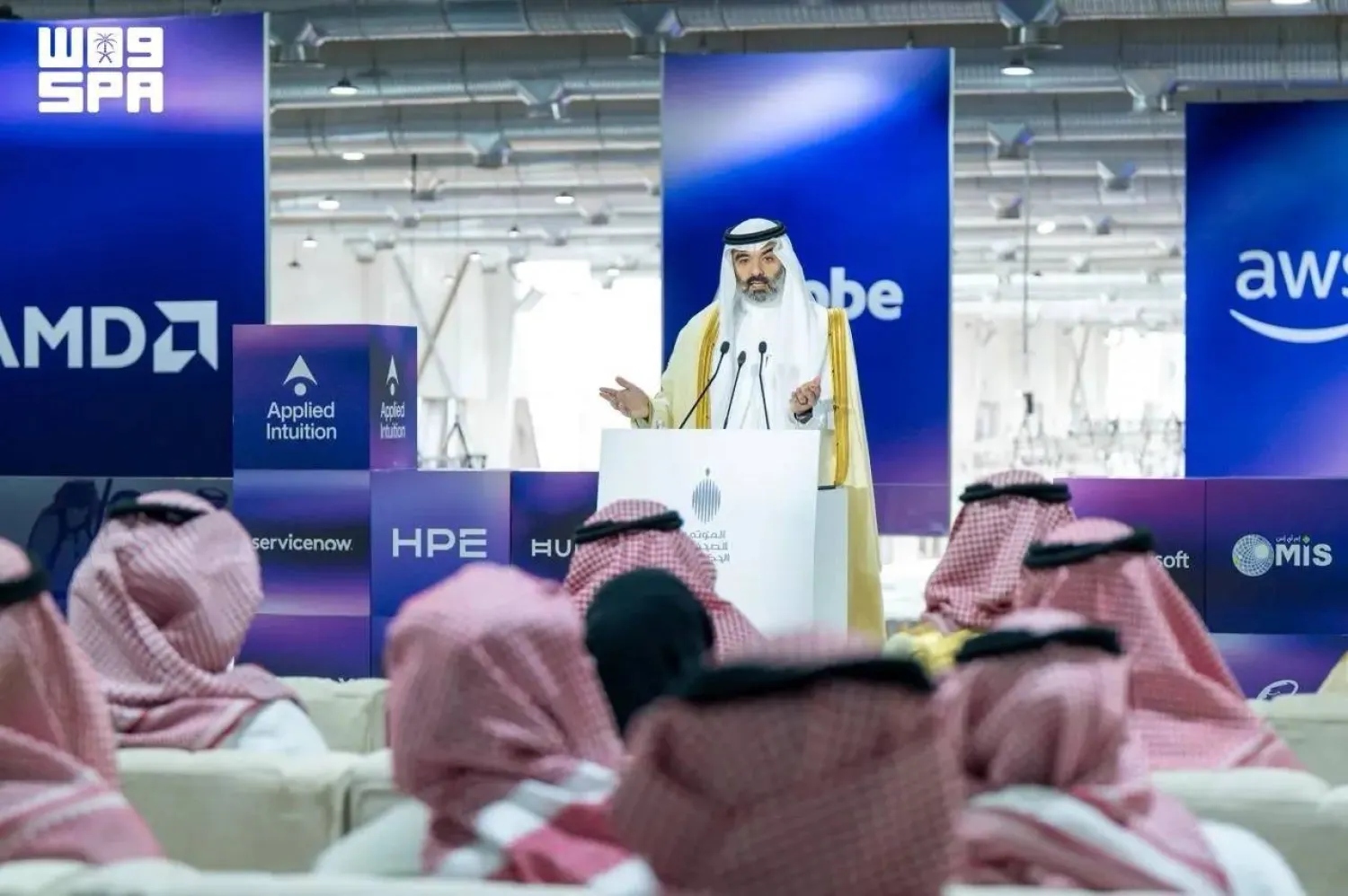 Communications minister: Saudi Arabia advances to lead AI era, puts people first