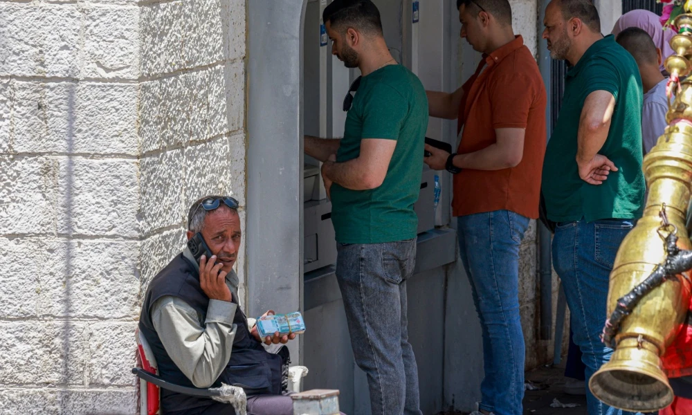 Israel to accept 4.5bn shekels in excess cash from Palestinian banks