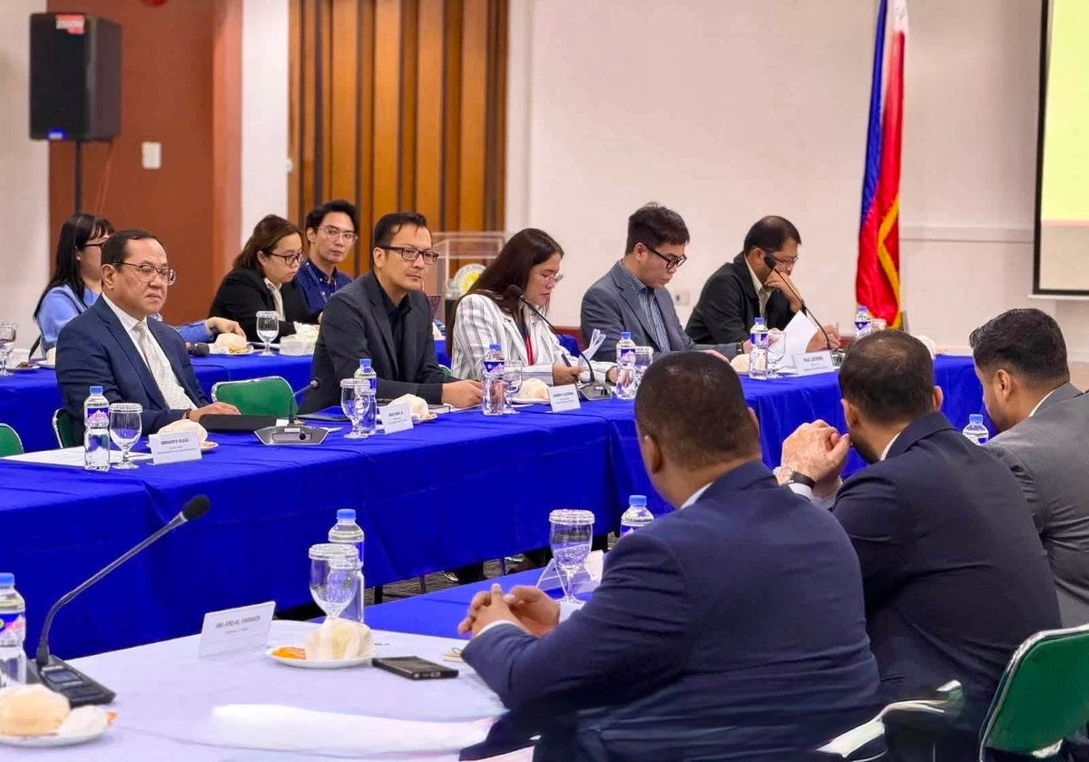 Philippines, GCC to open more clinics for Gulf-bound workers