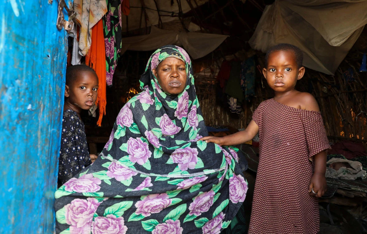 Thousands flee yearslong drought in Somalia as hunger deepens and aid shrinks