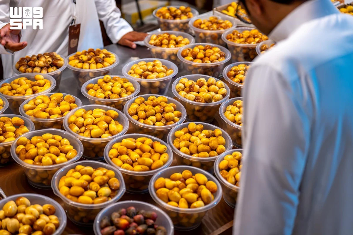 With a wide range of dates on offer, citizens and residents of Riyadh can explore the diversity of locally produced dates. (SPA)