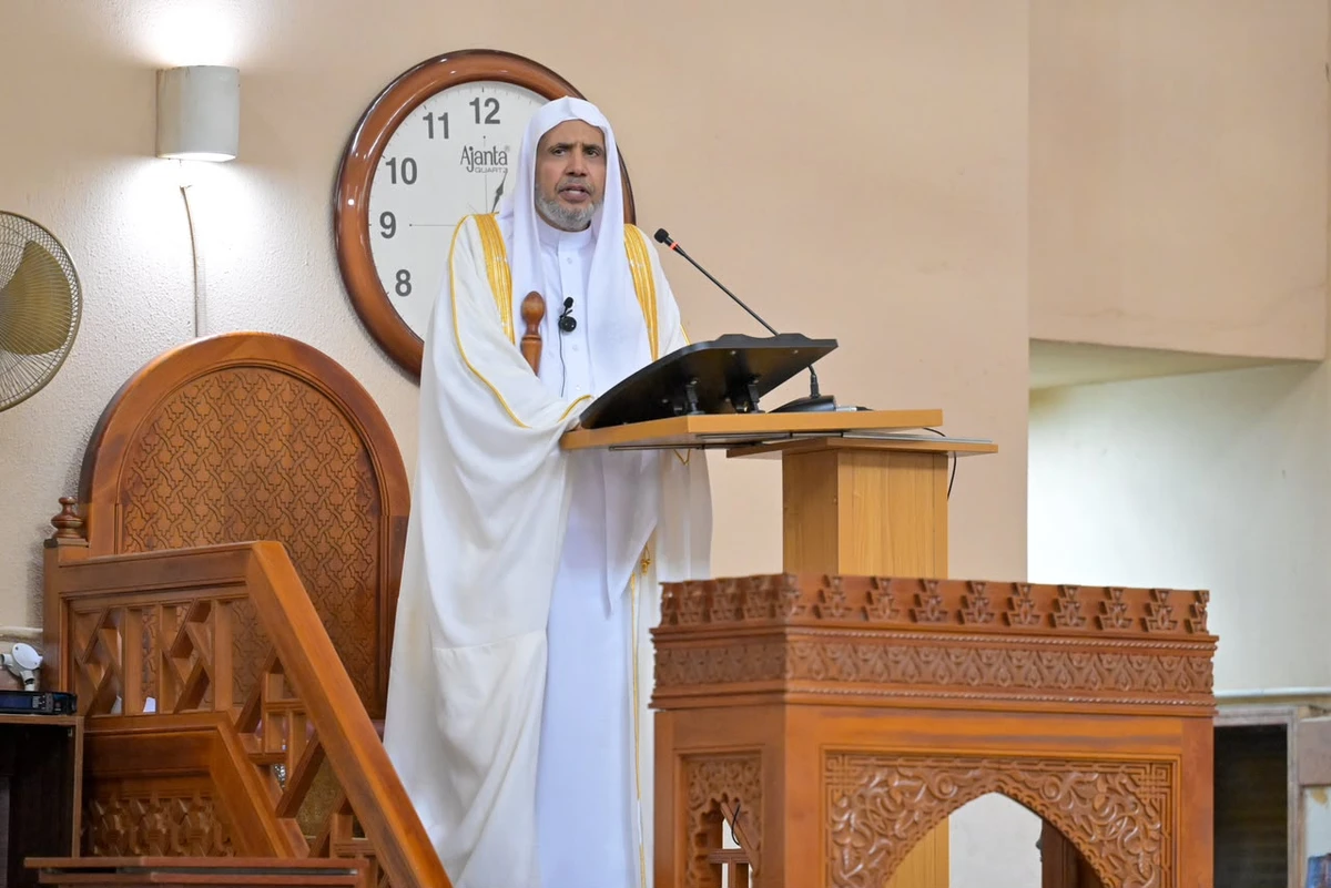 Muslim World League chief delivers Friday sermon at Nigeria’s National Mosque