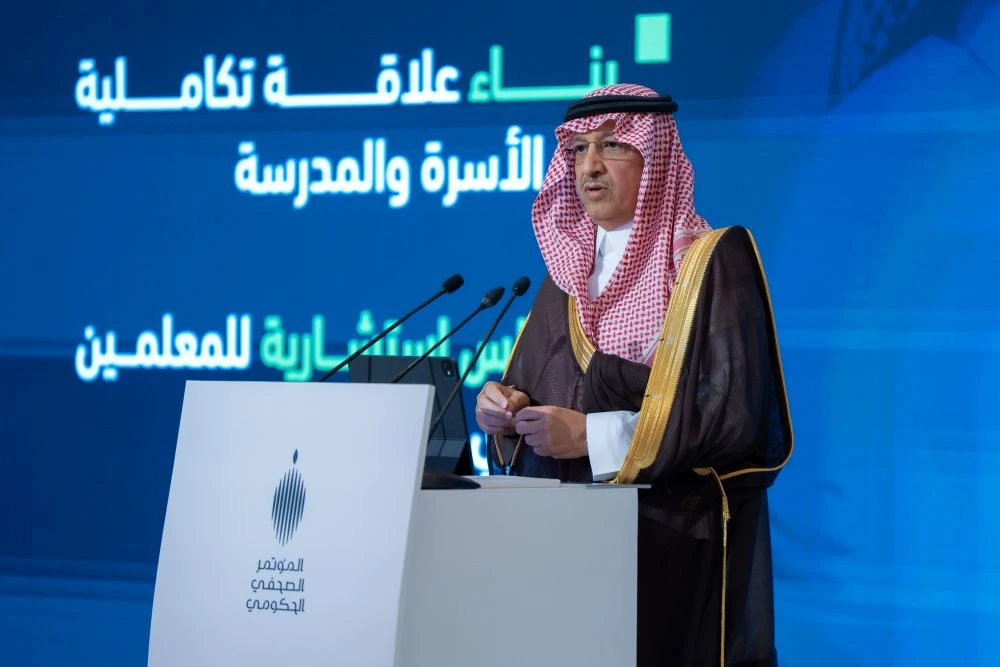 Yousef Al-Benyan highlighted the Ministry of Education’s continual efforts to raise the quality of education. (AN Photo/Huda Bashattah)