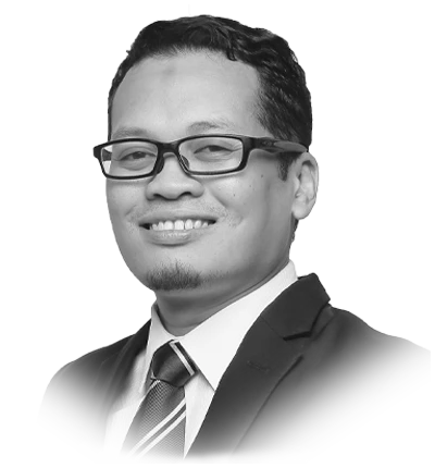 Nik Nazmi