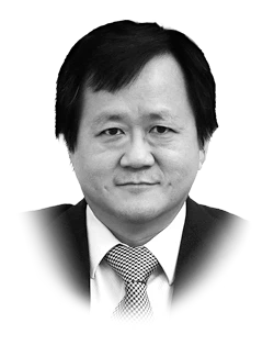 Steve Tsang
