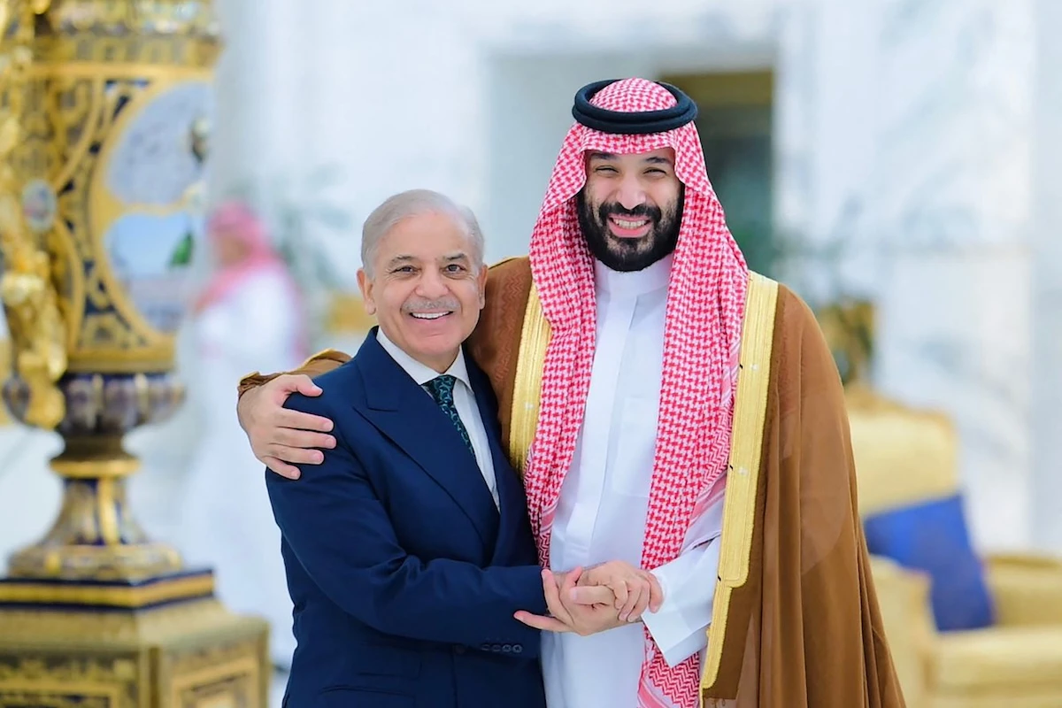 This handout photograph taken and released by Pakistan's Prime Minister Office on April 15, 2026 shows Saudi Arabia's Crown Prince Mohammed bin Salman (R) greeting Pakistan's Prime Minister Shehbaz Sharif prior to their meeting in Jeddah. (AFP)