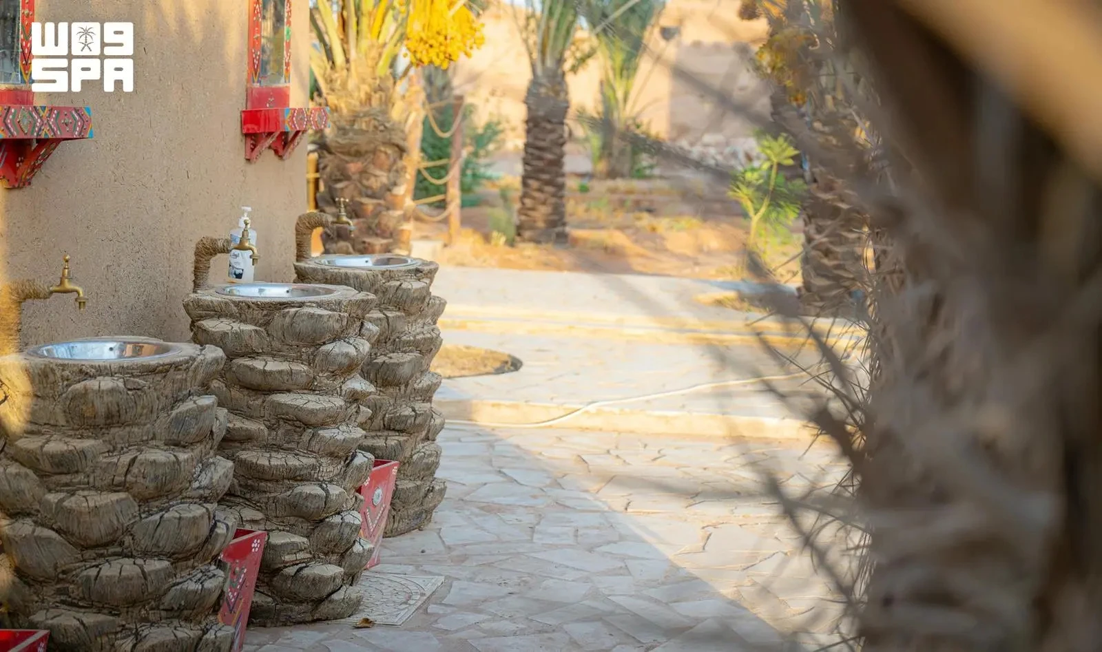 Palm handicrafts start with selecting, cleaning, drying, and preparing the raw material before shaping it into the intended product. (SPA)