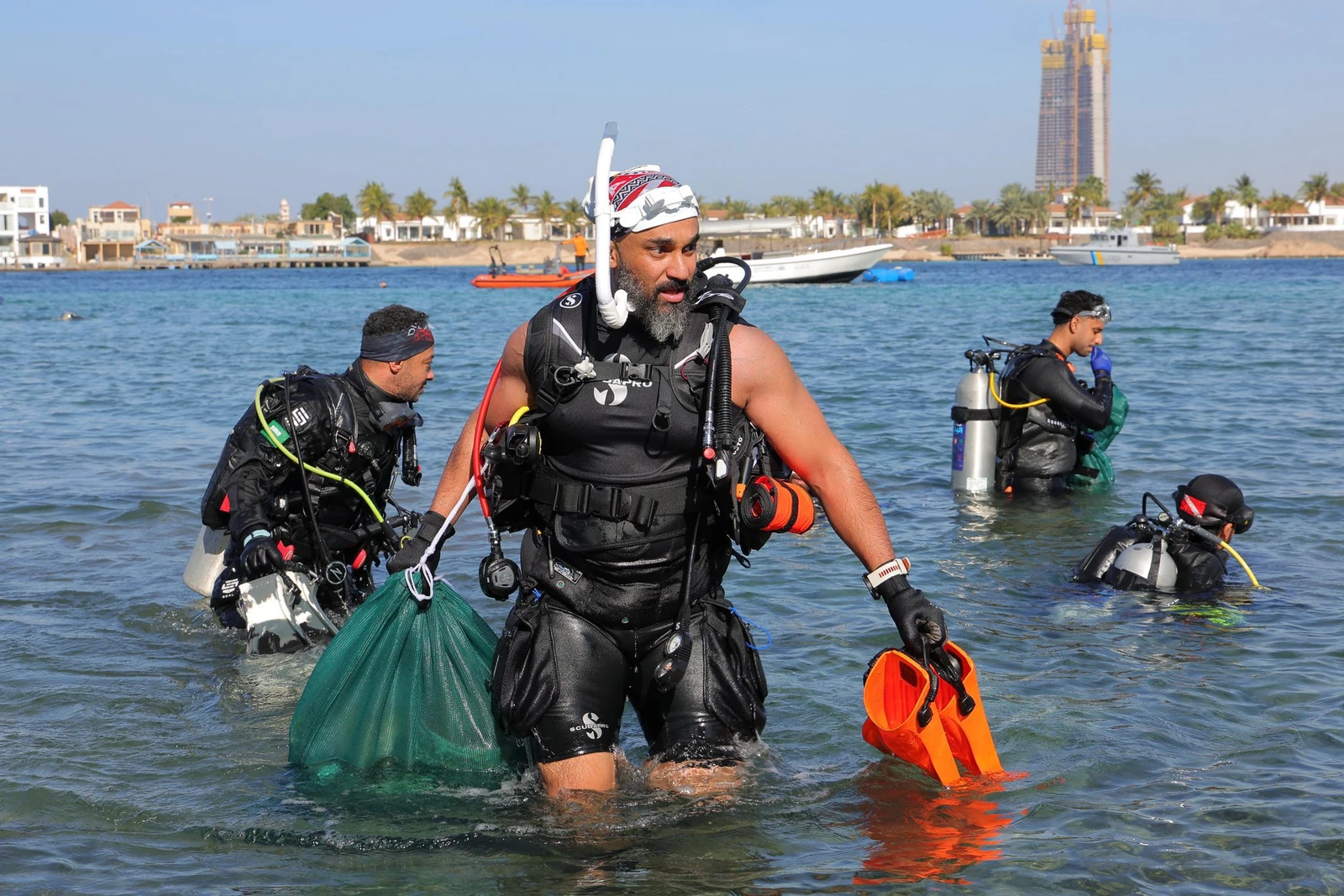 A volunteer campaign has been launched in Jeddah to raise awareness about marine conservation (@makkahregion)
