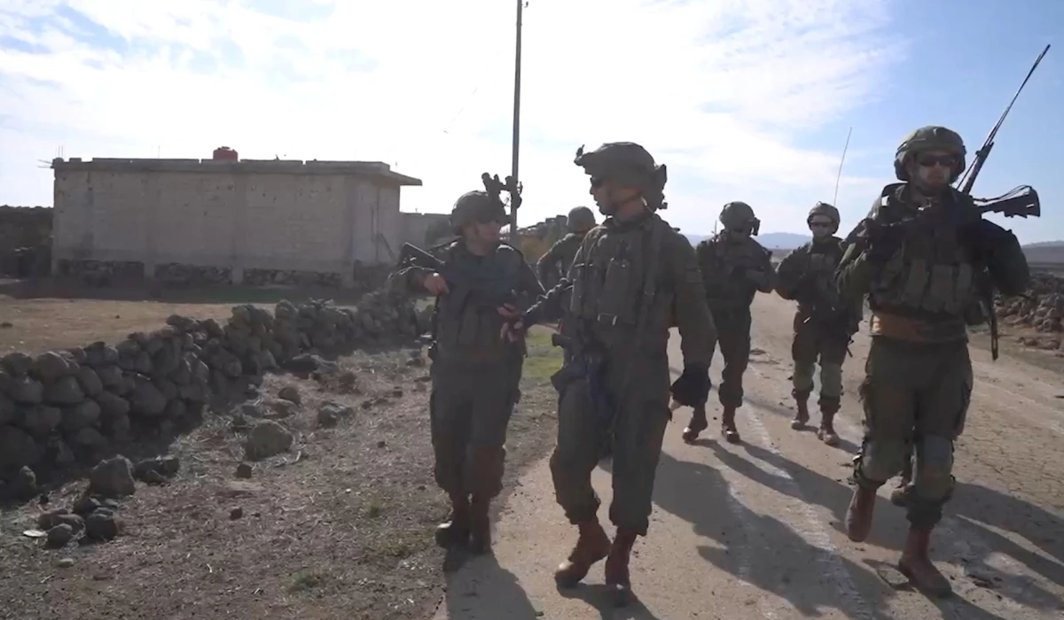 Israeli army says seized two suspects in south Syria