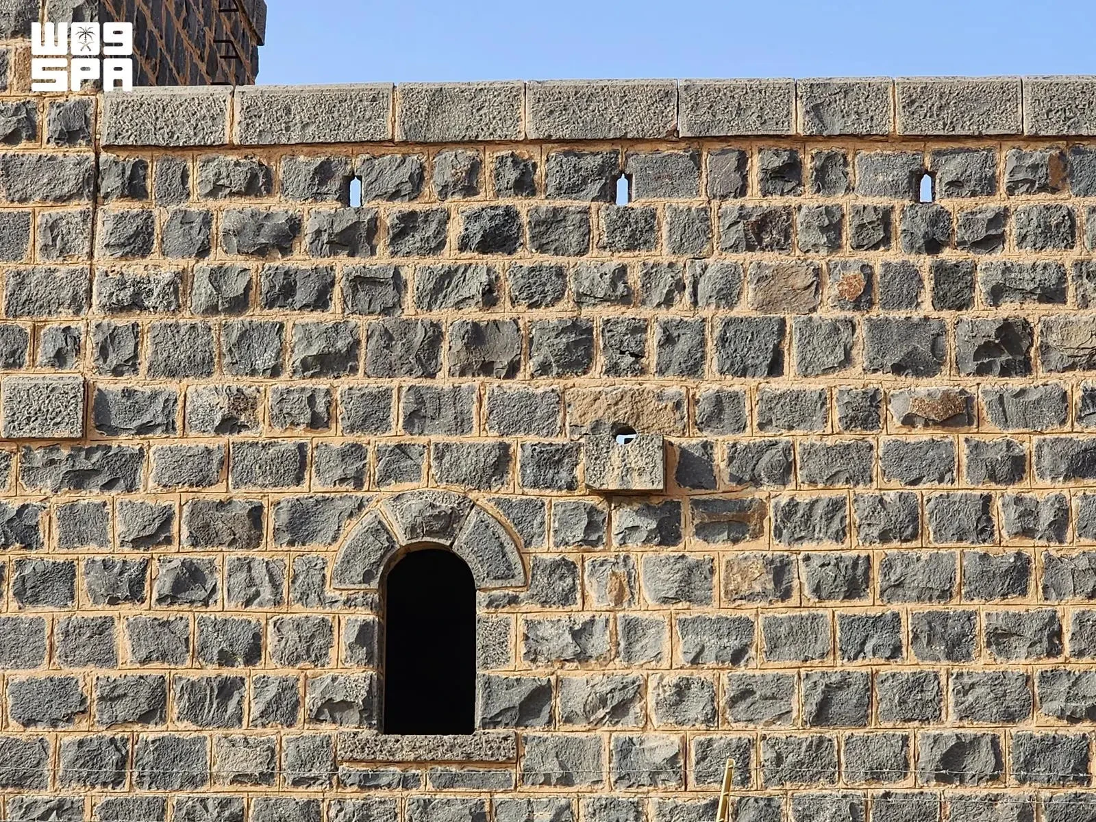 Basalt’s wide distribution, durability, and resistance to heat and erosion make it suitable for infrastructure materials. (SPA)