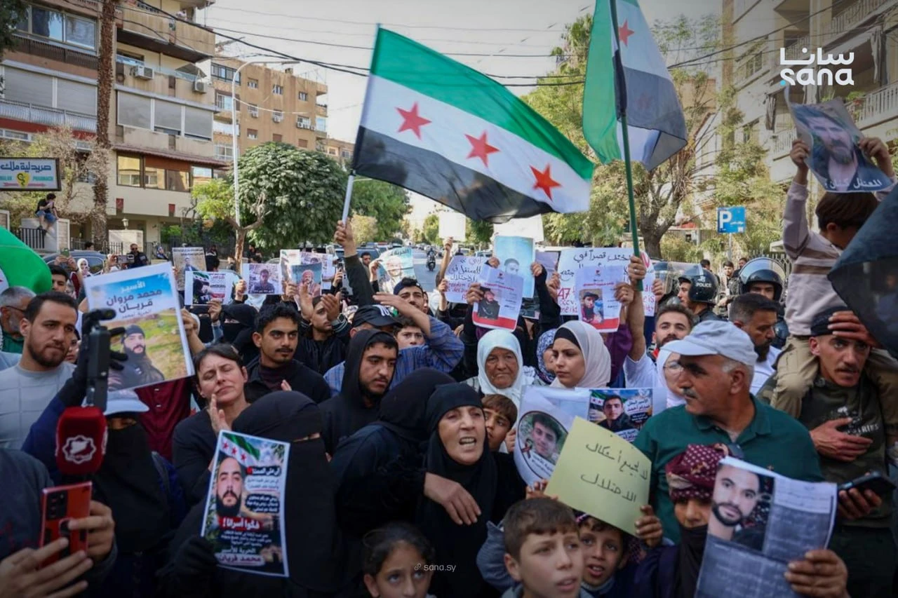 The protests followed Thursday’s killing of Muath Salama Al-Baeer, a man with Down syndrome, during an Israeli military operation in the village of Jamla in the western Daraa countryside. (SANA)