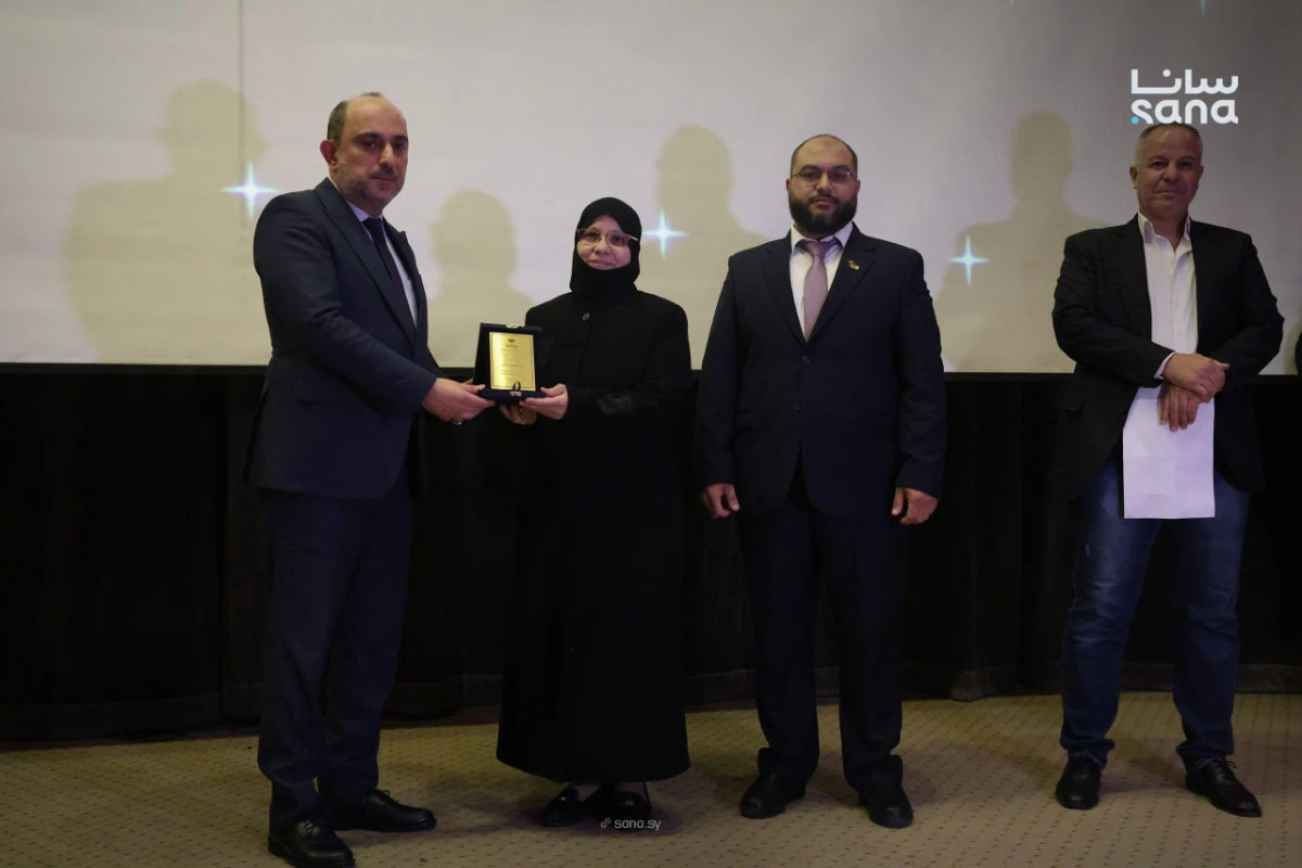 The event honored 18 people who had benefited from adult education programs. (SANA)