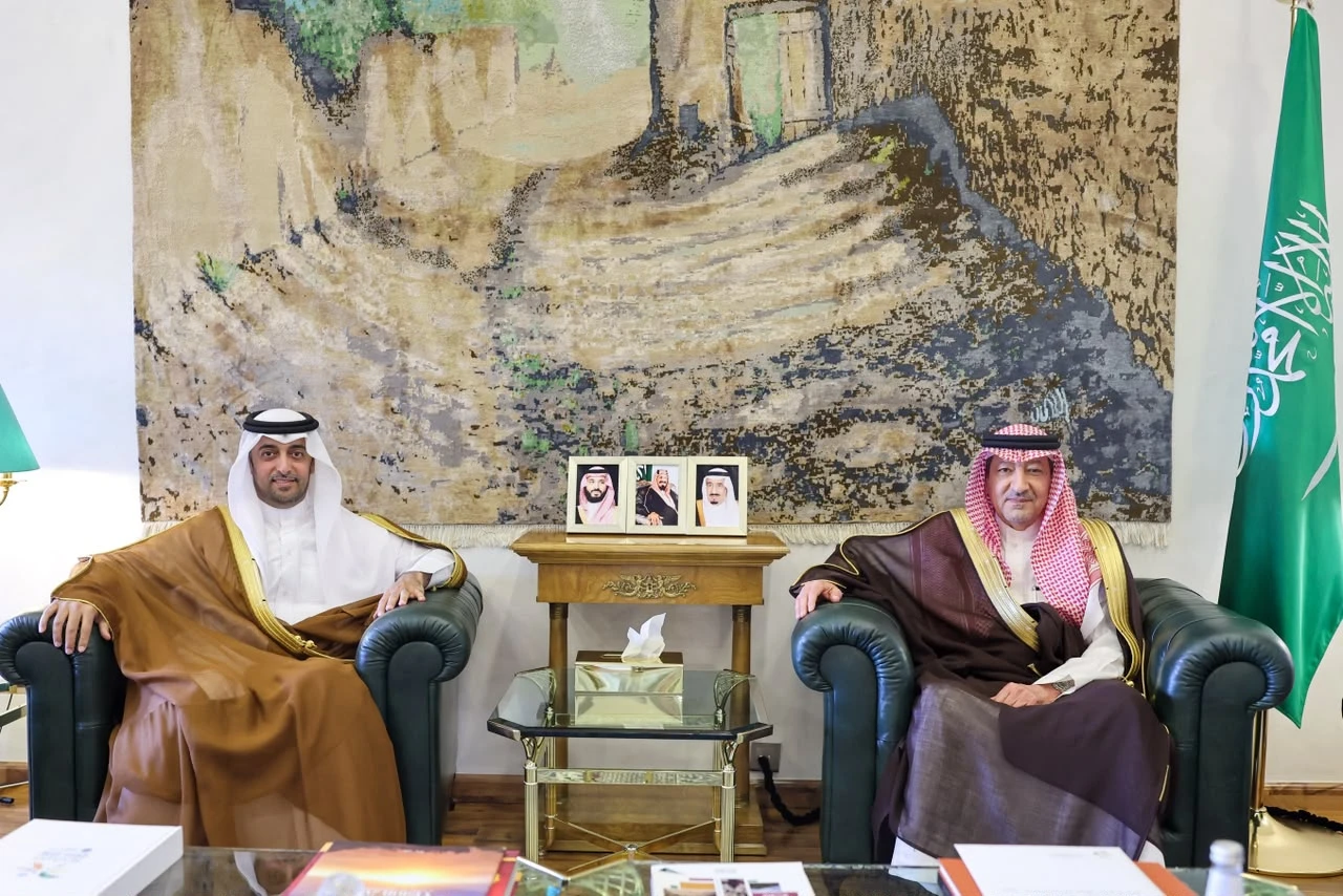 Saudi Deputy Foreign Minister Waleed Al-Khereiji and the Qatari ambassador to the Kingdom, Bandar bin Mohammed Al-Attiyah, are pictured in Riyadh on Monday. (SPA)