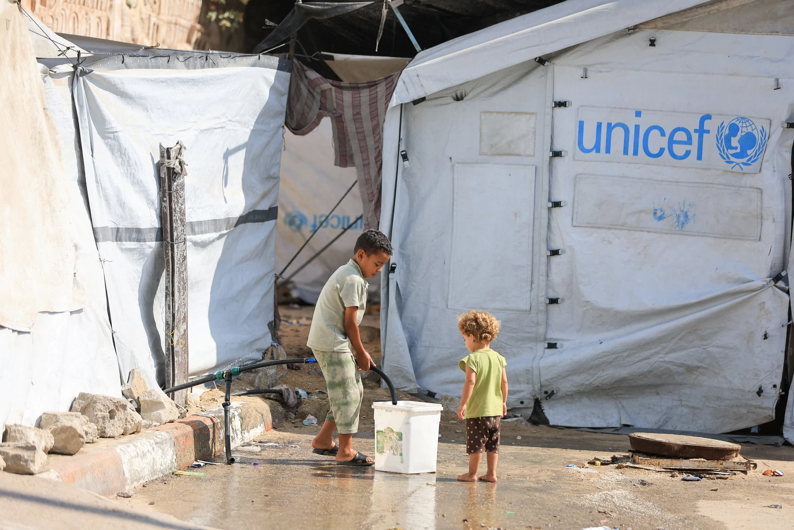 How an algae bloom exposes the fragile water link between Israel and Gaza