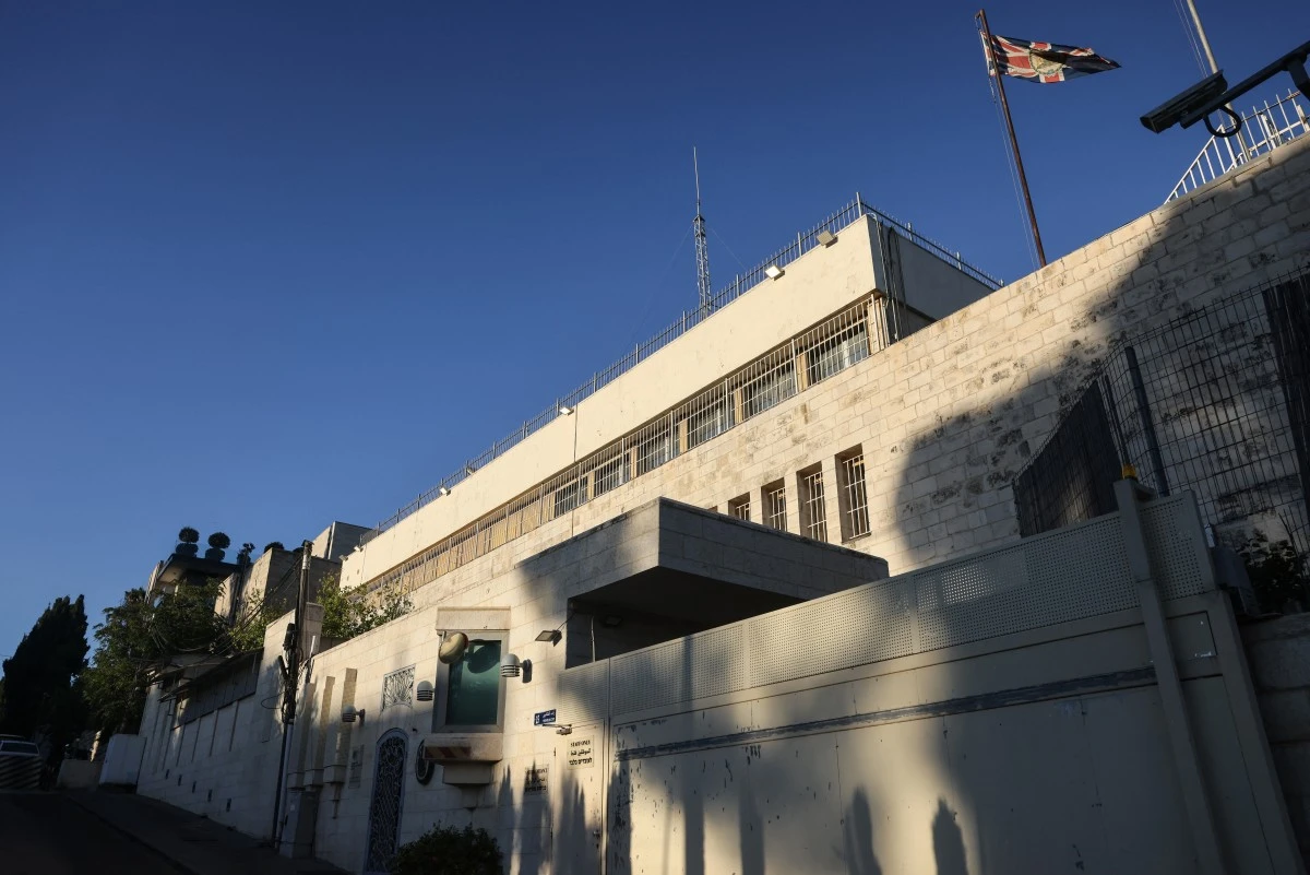 Israel tells British consulate in East Jerusalem to close, sources say