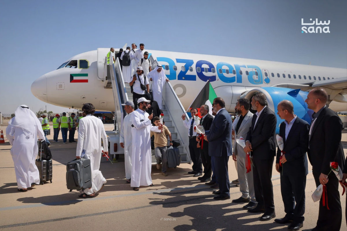 Three days after Deir Ezzor International Airport returned to service on August 5, it welcomed Syrian Airlines flights from Damascus, while Jazeera Airways launched regular direct Kuwait-Deir Ezzor service. (SANA)