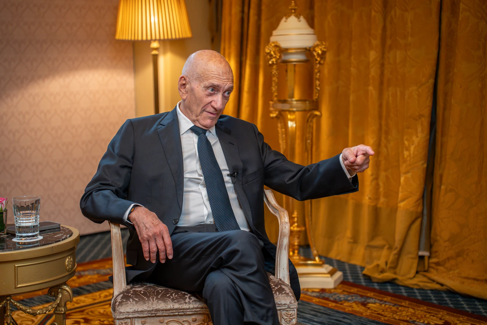 Olmert accused Netanyahu of prioritizing political survival over Israel’s interests, criticized settler violence and called for an inquiry into the Oct. 7 attacks. (AN photo)