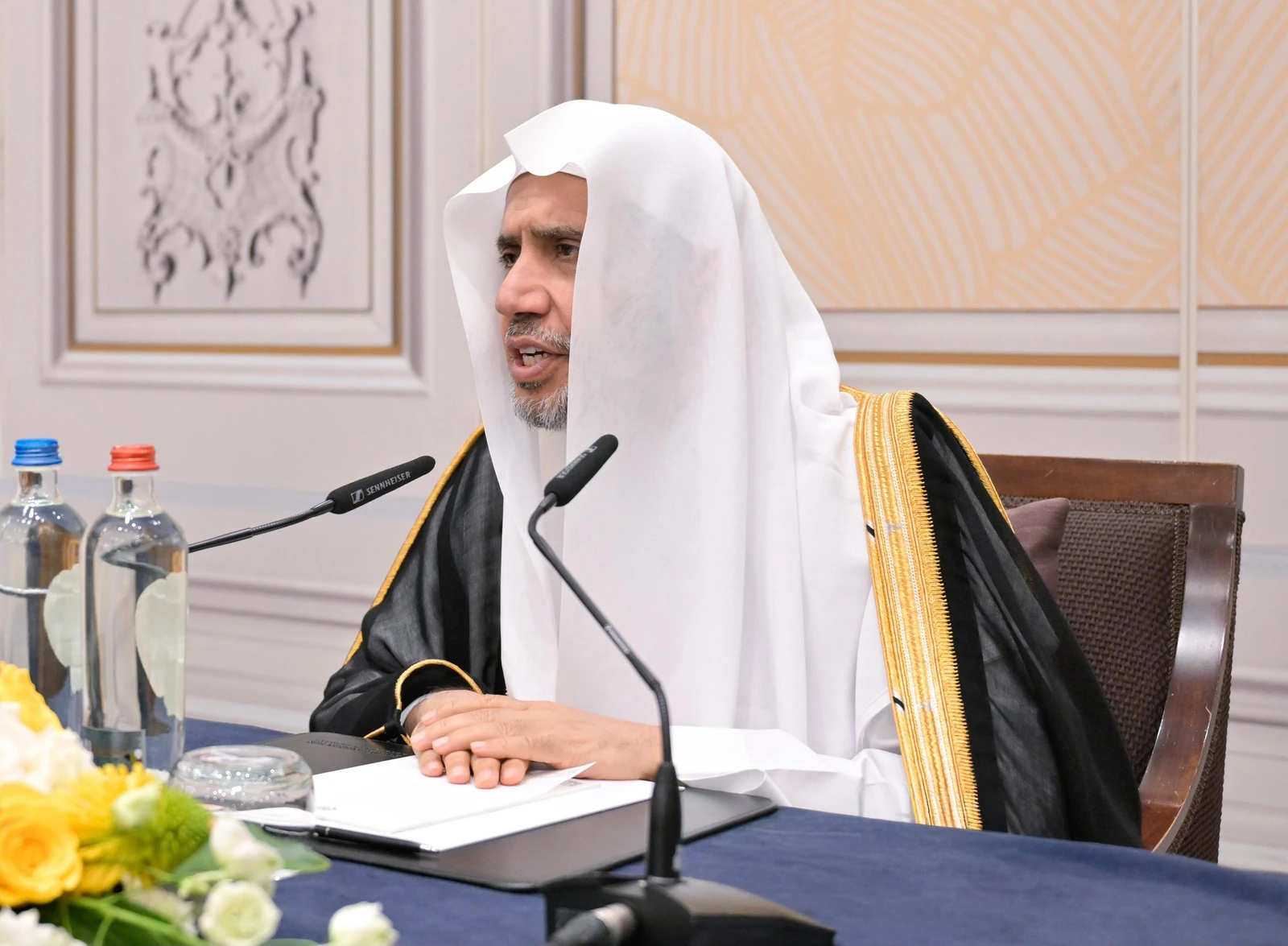 Muslim World League Secretary-General Sheikh Mohammed bin Abdulkarim Al-Issa met leaders of Belgium’s Muslim community and a number of community figures in Brussels on Monday, the organization said. (Supplied)