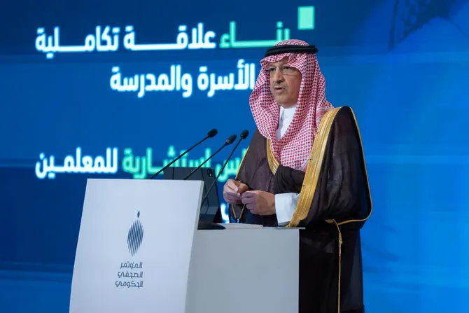 Yousef Al-Benyan highlighted the Ministry of Education’s continual efforts to raise the quality of education. (AN Photo/Huda Bashattah)
