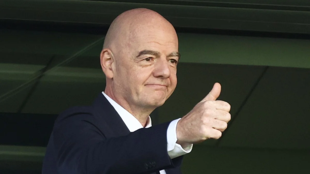 Asian soccer chief gives no hint about support — or opposition — to Infantino