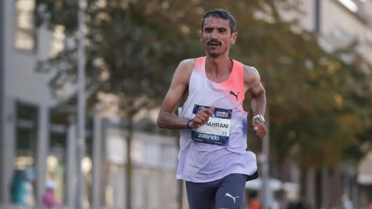 Al-Shahrani, who trained in Kenya for three years, in action at the Berlin Marathon. (Supplied)