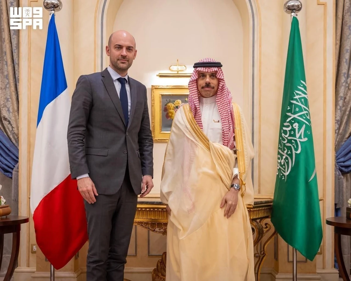 Saudi foreign minister, Prince Faisal bin Farhan, and his French counterpart, Jean-Noel Barrot met in Riyadh. (SPA)