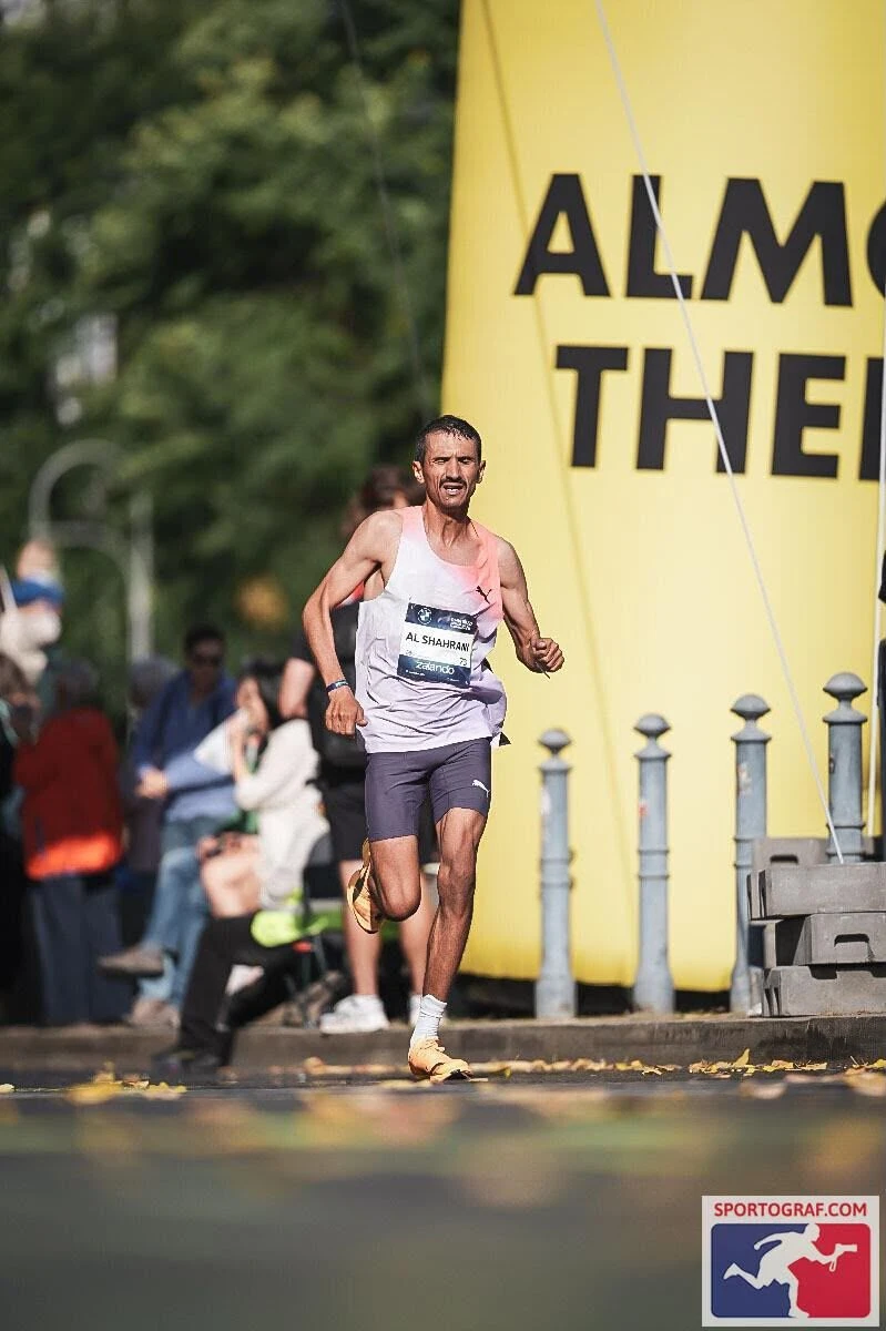 Al-Shahrani pushes on in the later stages of the race.