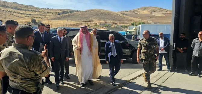 Lebanon relaunches overland trade route to Saudi Arabia, upgrades Masnaa Border Crossing