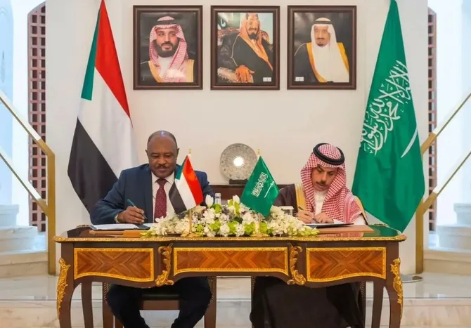 Foreign ministers establish Saudi-Sudanese Coordination Council in Riyadh