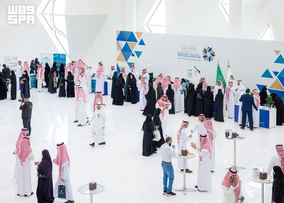 The forum brought together legal scholars, diplomats and industry leaders to discuss international legal developments and regional challenges.  