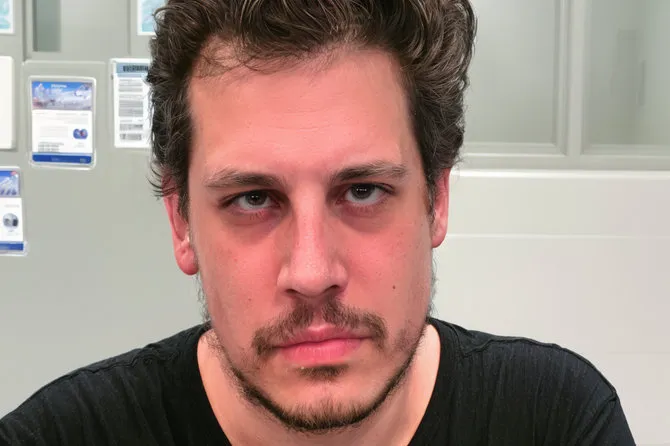 British far-right commentator Milo Yiannopoulos detained by ICE