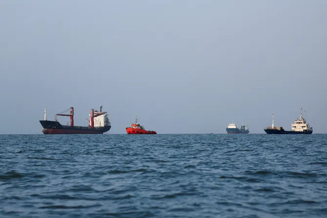 Kuwaiti tanker hit in latest Hormuz shipping attack - UK maritime monitor