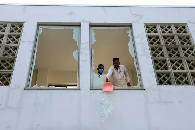 ‘Black smoke’ chokes Pakistan maternity ward as hospital fire kills 14 infants