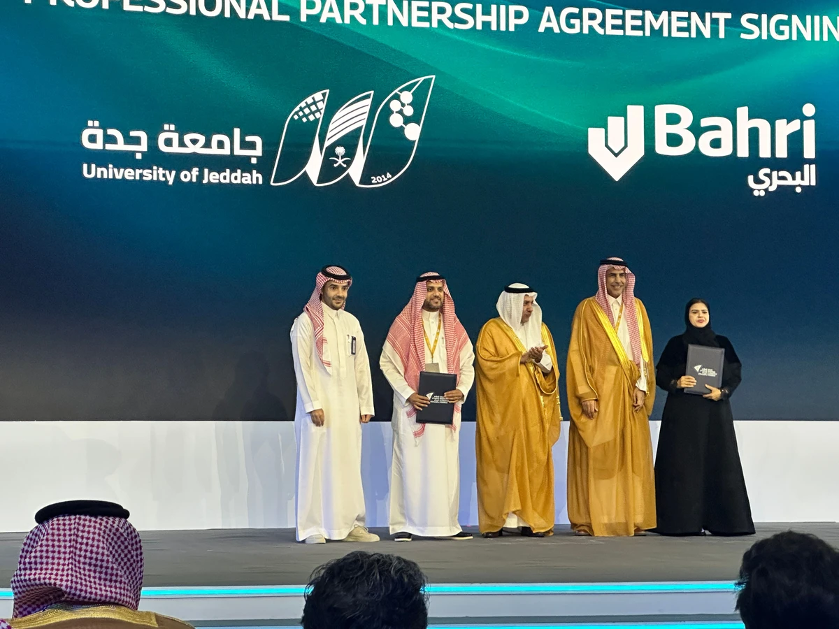 Representatives of Bahri and the University of Jeddah sign a partnership agreement during the Saudi Maritime and Logistics Congress at the Jeddah Superdome.