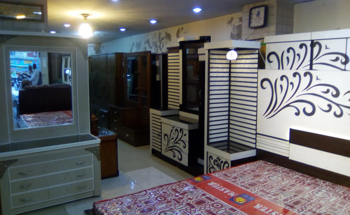 From impoverished teenager to furniture king