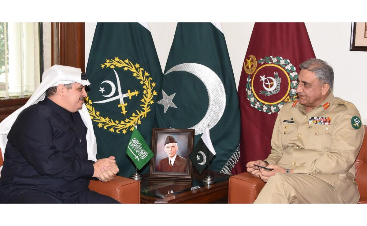Saudi Ambassador Nawaf Saeed Al-Maliki met with Chief of Army Staff Gen. Qamar Javed Bajwa at Pakistan Army headquarters in Rawalpindi on Thursday. (ISPR)