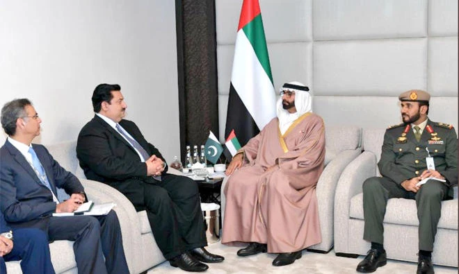 Defense Minister met his counterpart in UAE, discussed enhancing defense cooperation. (Photo courtesy: Minister of Defense/Twitter)