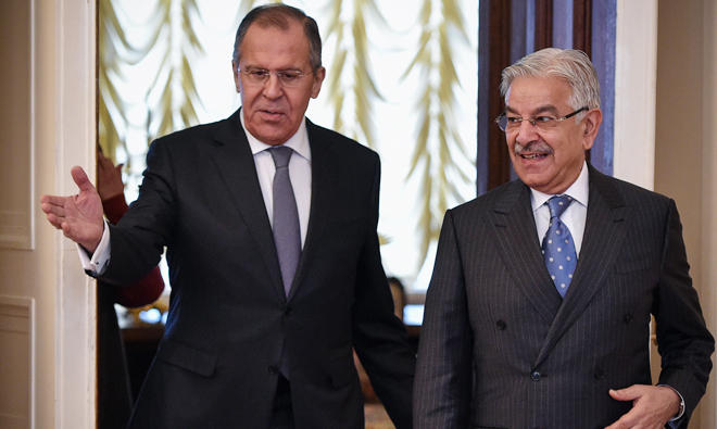 In this file photo, Russian Foreign Minister Sergei Lavrov (L) welcomes Pakistan's Foreign Minister Khawaja Muhammad Asif during his visit to Moscow. (AFP)