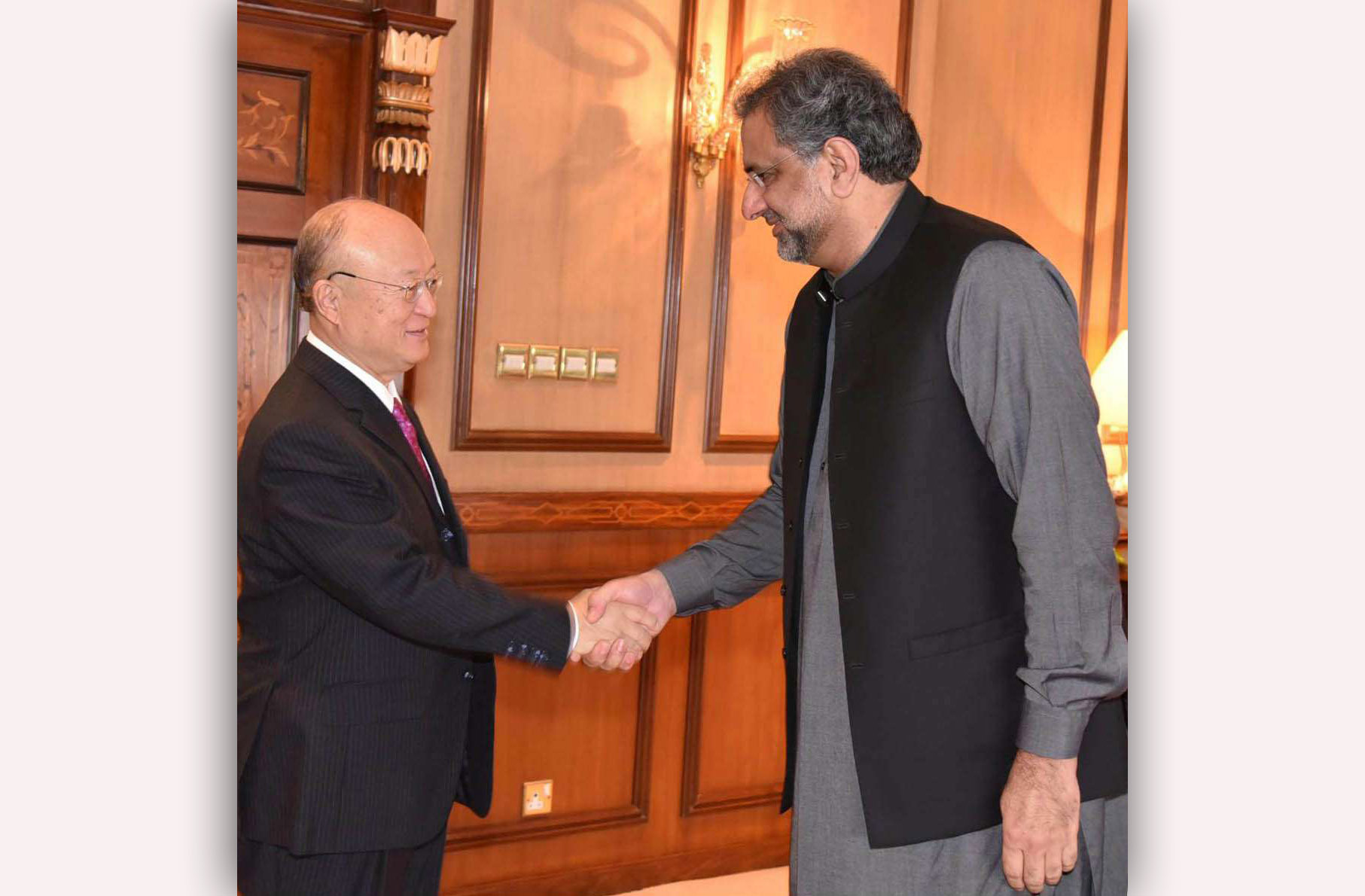 Prime Minster Shahid Khaqan Abbasi received the Director General of the International Atomic Energy Agency (IAEA), Yukiya Amani at PM officer on March 12, 2018. (Photo courtesy: Press Information Minister)
