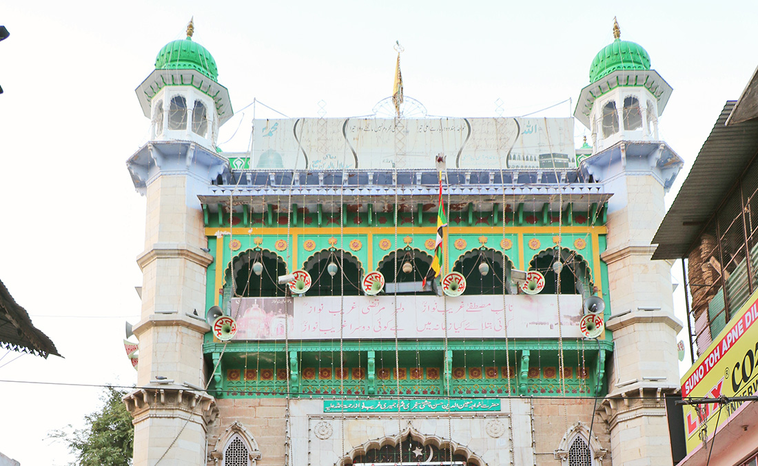 This file photo shows the outer image of Khwaja Moinuddin Chishty Dargah of Sufi saint at Ajmer, Rajasthan on April 8, 2017. (Shutterstock)