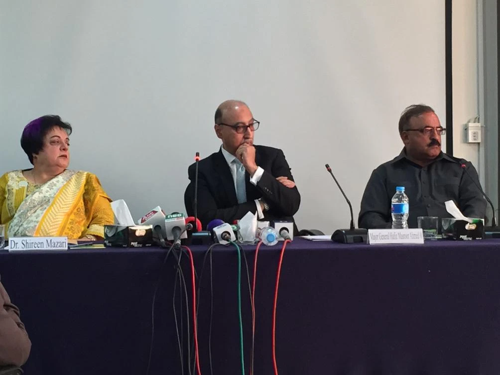 Ambassador (retd) Abdul Basit flanked by PTI lawmaker Dr. Shireen Mazari and Major General (retd) Hafiz Masroor Ahmed speak at a seminar, “United States’ South Asia Policy: Challenges for Pakistan,” here in Islamabad. (AN photo)