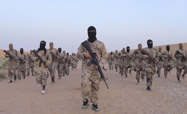 Pakistani counterterrorism officials are concerned about the spillover of Daesh into their country from Eastern Afghanistan. (AP photo)